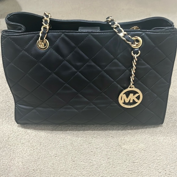 MICHAEL KORS TOTE BAG NEW NO TAGS - Picture 1 of 12